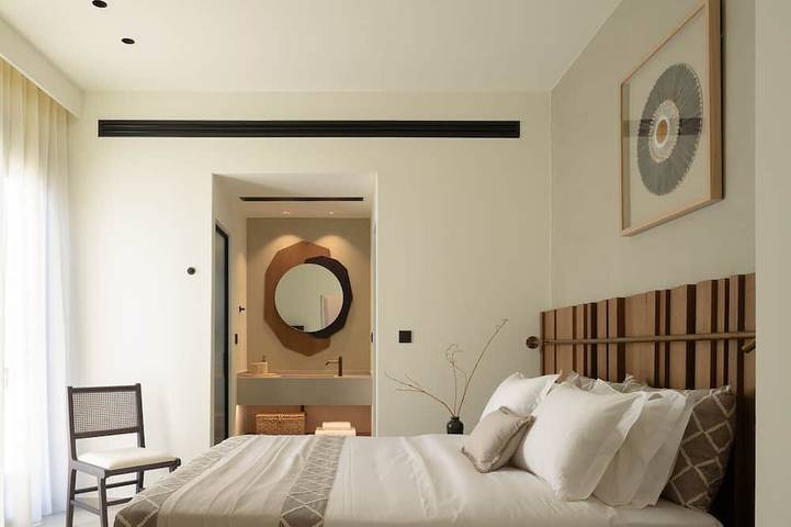 Geheel appartement, Thetis BeachFront Retreat, with Plunge Pool in Rethymno (City), Rethymno en omgeving