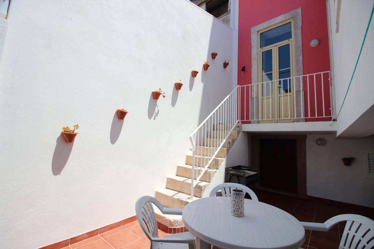 Casa 11 Cravos by Lovelystay in Figueira da Foz, Coimbra Distrikt