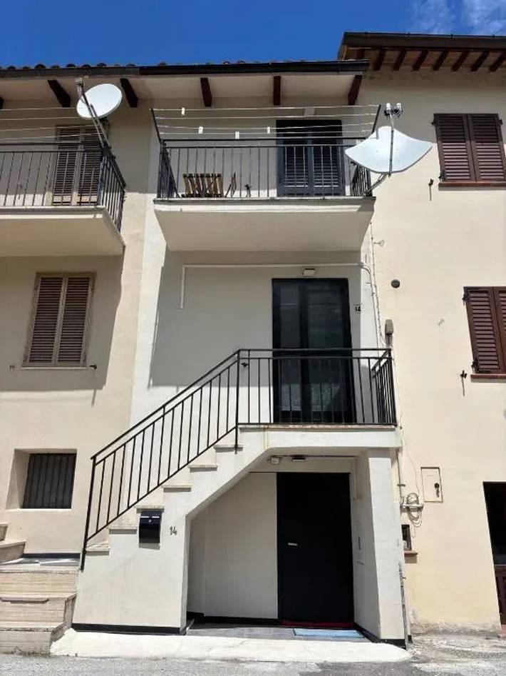 Casa vacanza per 6 persone, con balcone/terrazza e piscina in Provincia di Macerata