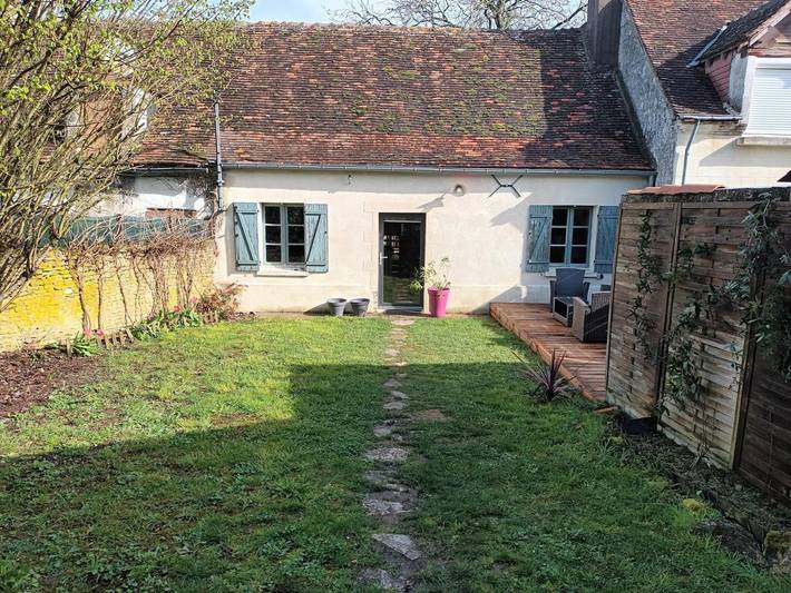 Location de vacances pour 7 personnes, avec jardin, adapté aux familles à Francueil