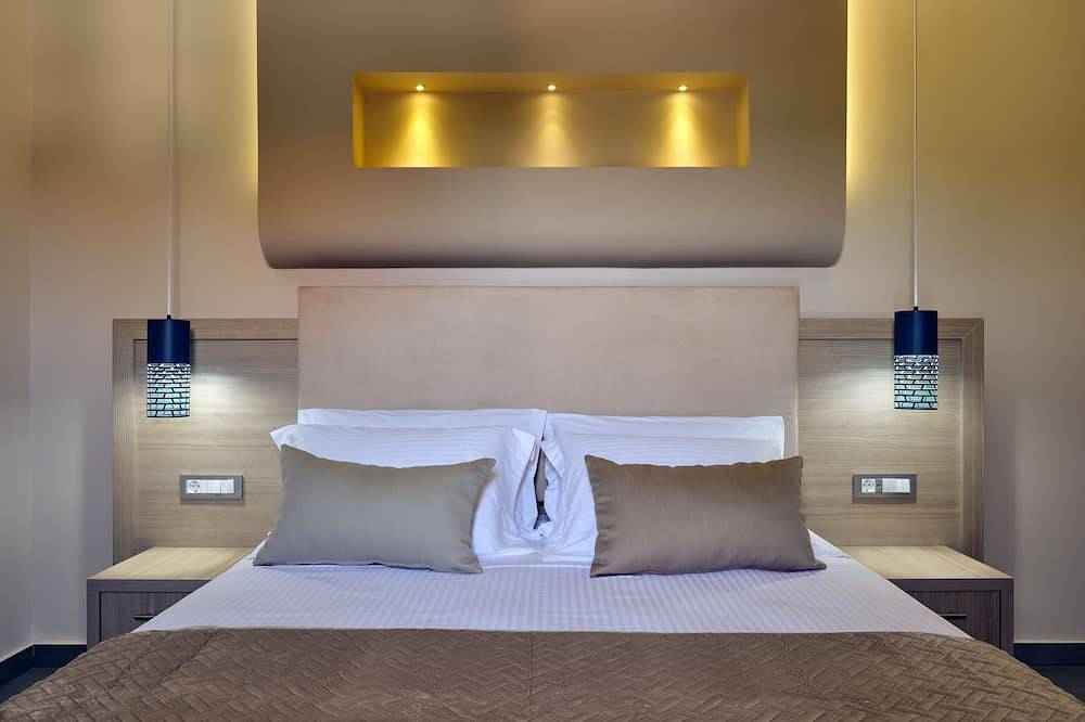 Minas Villa, a Magical Sanctuary with Heated Private Pool & Outdoor Playground in Kipseli, Zakynthos