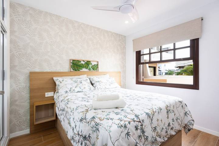 Gîte pour 4 personnes, avec piscine et terrasse, adapté aux familles dans Las Galletas - 3