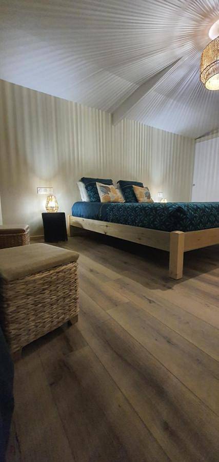 Chambre d’hôte pour 2 personnes, avec vue et jardin