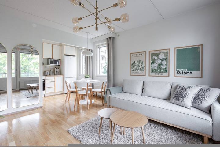 Ganze Wohnung, Stylish 1Br Apartment | Private Sauna & Balcony in Pirkanmaa