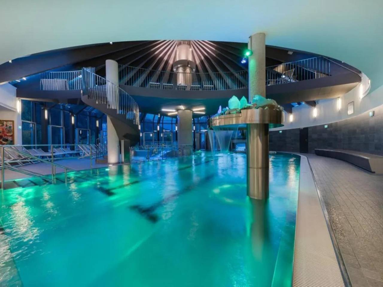 Élégant chalet alpin pour 10 invités in Pinzgau