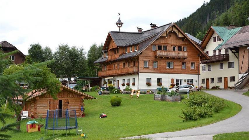 Bauernhof für 2 Personen, mit Terrasse und Ausblick sowie Garten, kinderfreundlich in Schladming