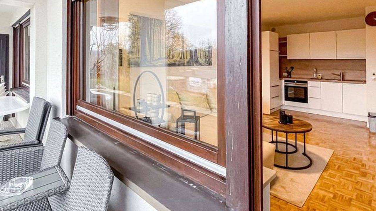 Geheel vakantieappartement, Vakantieappartement voor 2 personen met balkon in Niedersfeld, Upland
