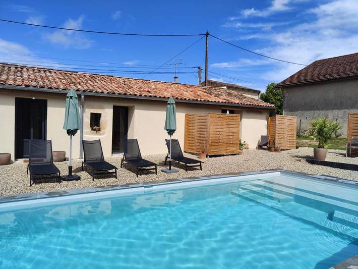 Gîte pour 2 personnes, avec piscine et jardin à Loupiac - 2