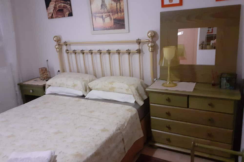 Homely House With Shared Pool and Free Wi-Fi in Caleta de Fuste, Antigua