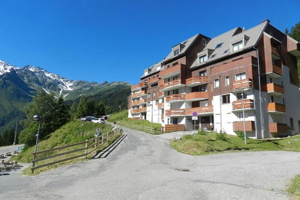Appartement entier, Studio cabine à 100m des pistes - Balcon - Casier à skis in La Ferrière, Le Pleynet Les Sept Laux