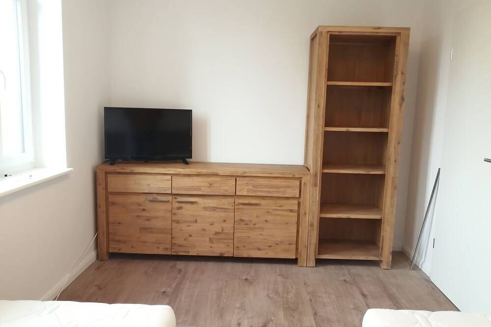 Ganze Wohnung, Komfortable Ferienwohnung mit Parkplatz in Wünsdorf, Zossen