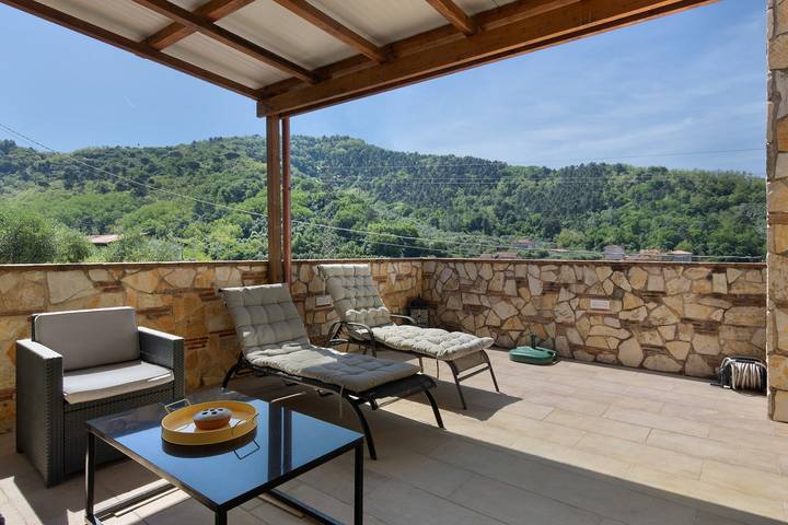 Ferienhaus für 6 Personen, mit Seeblick und Garten