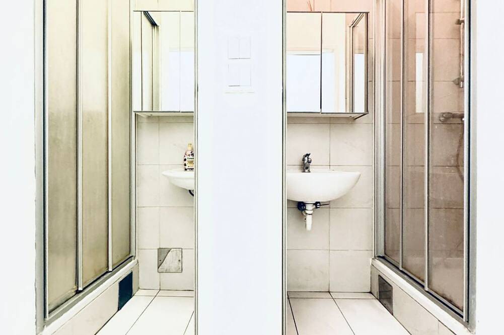 Ganze Wohnung, Cozy Private Room | Shared Flat Near Fac Platz in Floridsdorf, Wien