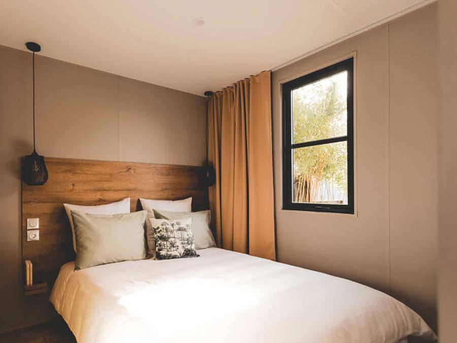 Flower Camping Saint Lambert - Mobilheim 6 personen - Premium 36m² 2 Schlafzimmer - Überdachte Terrasse + Tv + Lv + Plancha 4/6 pers. in Millau, Parc naturel régional des Grands Causses