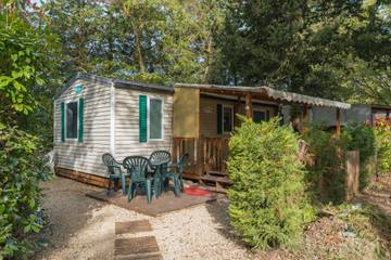 Camping pour 6 Personnes dans La Roque-d'Anthéron, Région d'Aix-en-Provence, Photo 1