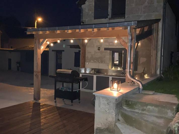 Location de vacances pour 12 personnes, avec piscine ainsi que jacuzzi et jardin à La Chartre-sur-le-Loir - 3