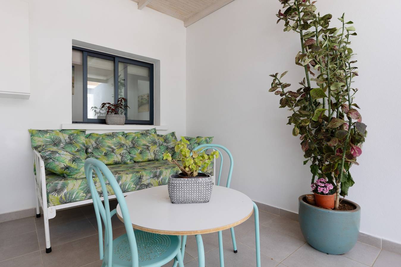 Vacation Home 'Ternemoyschool' with Mountain View, Private Terrace and Wi-Fi in Pájara, Fuerteventura