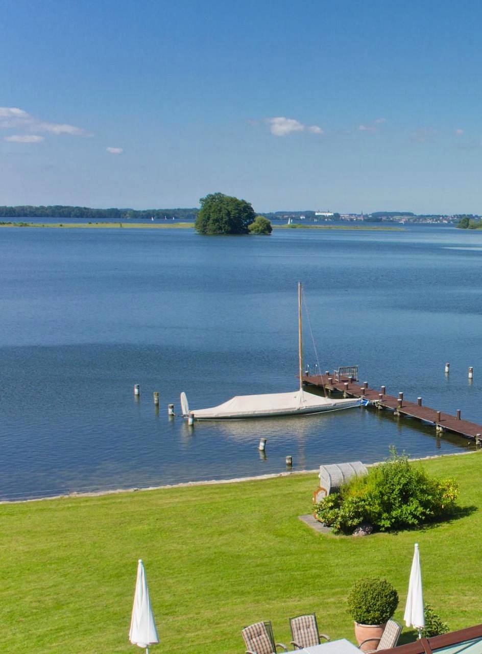 Strauers Hotel am See in Bosau, Ostholstein