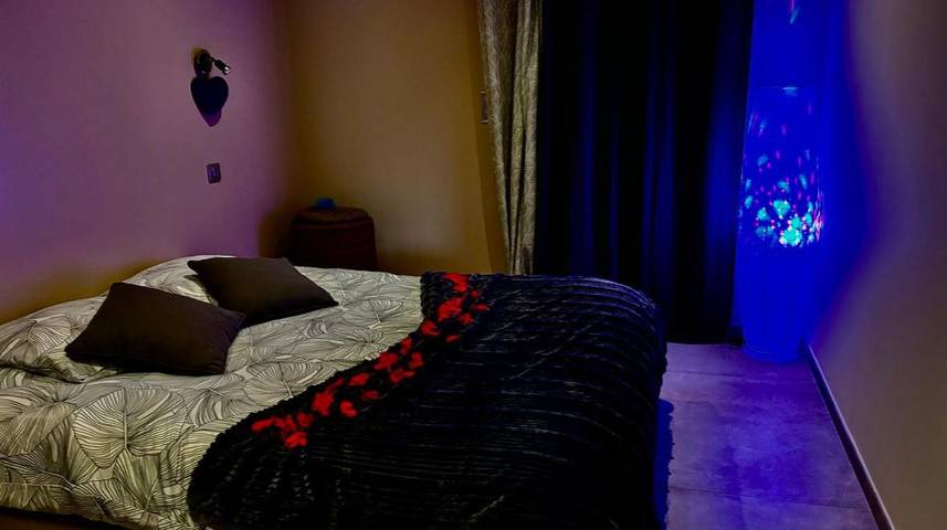 Location de vacances pour 2 personnes, avec vue et terrasse à Lussas - 4