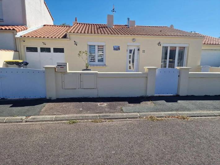 Location de vacances pour 6 personnes, avec terrasse et jardin dans Plage de La Paracou