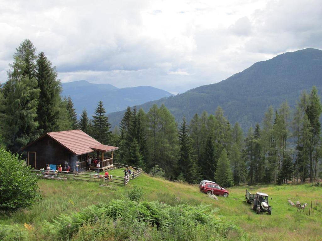 Ganze Ferienwohnung, Doppelzimmer mit Balkon in Millstatt, Oberkärnten