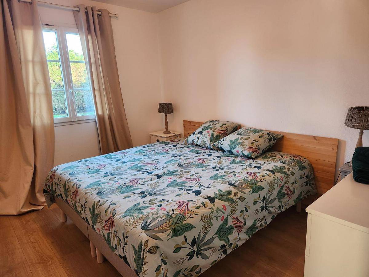 Five-Bedroom House in Villeneuve-sous-Dammartin, Seine-et-Marne