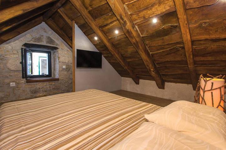 Beautiful home in Sinj in Sinj, Dalmatinisches Zagora