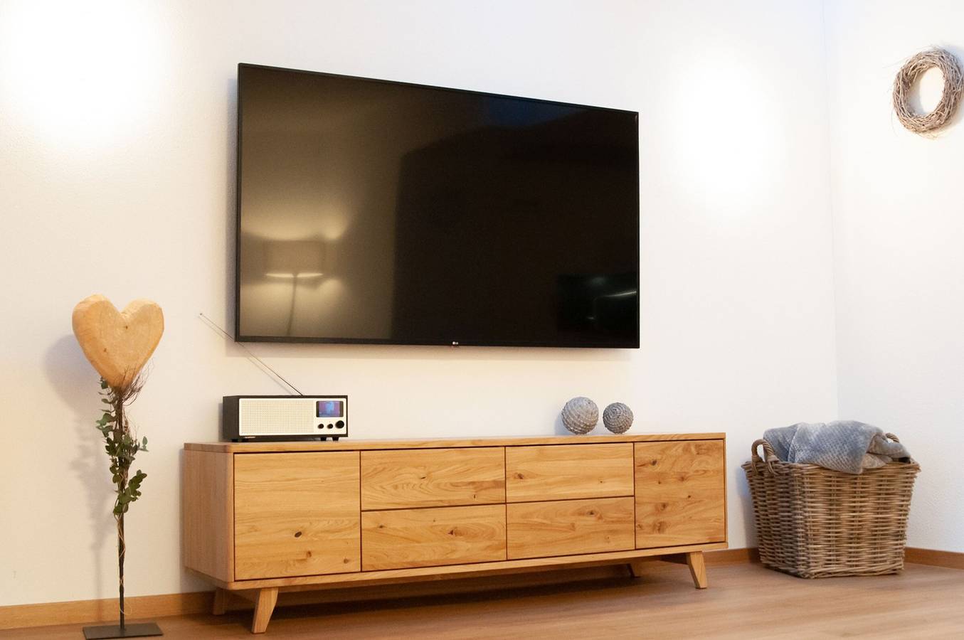 Ganze Wohnung, Das Hofchalet mit privater Terrasse, privatem Garten und Wi-Fi in Kressbronn am Bodensee, Region Bodensee-Oberschwaben