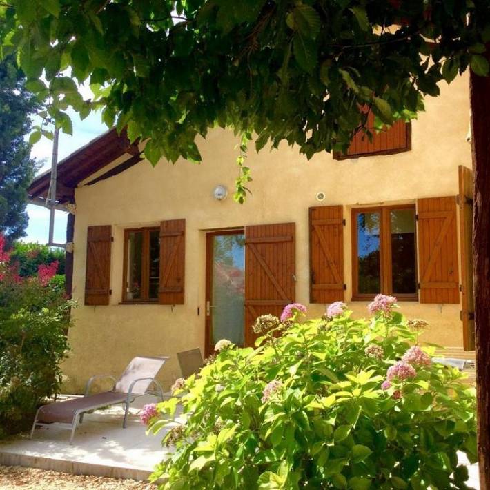 Gîte pour 4 personnes, avec jardin et terrasse, animaux acceptés