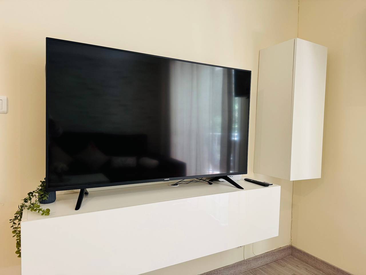 Ganze Wohnung, Apartment 'Comodidad Cerca Del Centro Granada' mit Gemeinschaftspool, Wlan & Klimaanlage in Albolote, Granada Provinz