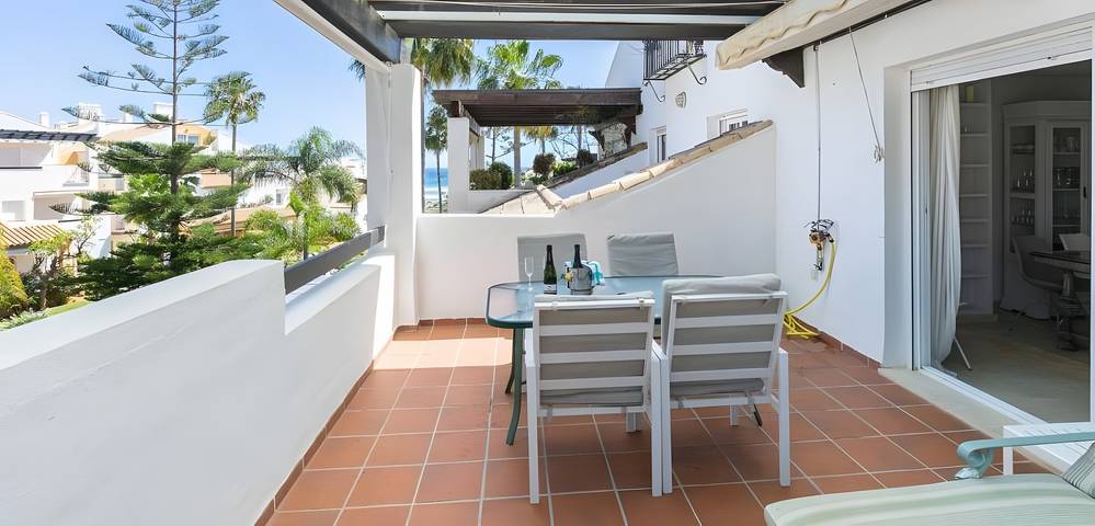 Ferienhaus 'La Casona' mit Meerblick, WLAN und Klimaanlage in Las Chapas, Marbella