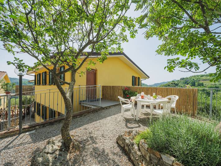Ferieleilighet for 4 personer, med terrasse og hage - 1