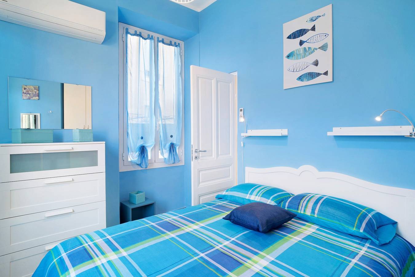 Apartamento entero, Apartamento 'Casa Vacanza Teresita' con terraza privada, Wi-Fi y aire acondicionado in Puerto Mauricio, Imperia