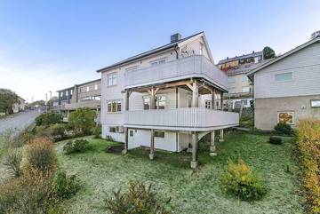 Villa für 6 Personen, mit Garten und Ausblick, mit Haustier in Norwegen