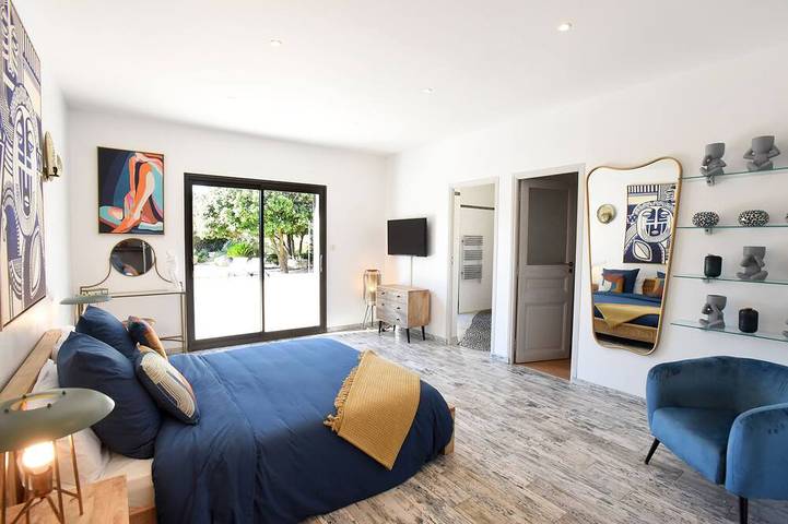 Location de vacances pour 11 personnes, avec balcon et jardin à Domazan - 4