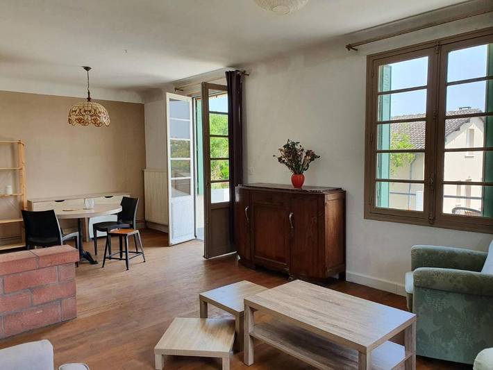 Location de vacances pour 10 personnes, avec vue et balcon, animaux acceptés à Meyssac - 2