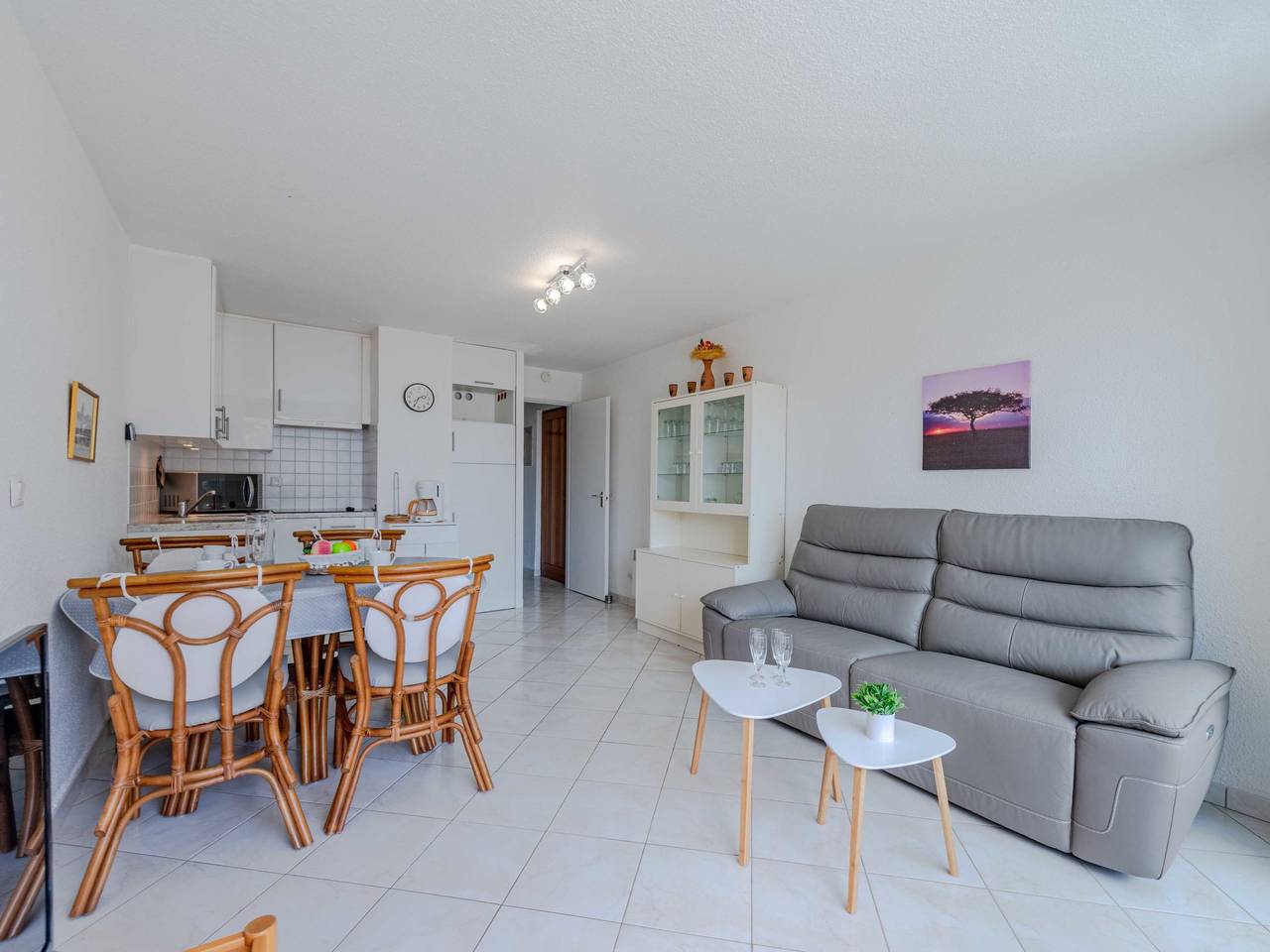 Entire apartment, Antigua in Le Barcarès, Côte d'Améthyste