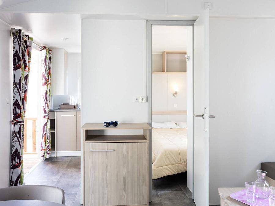 Camping Le Helles  - Mobilheim 6 personen - Mobilheim | Comfort | 2 Schlafz. | 6 Pers. | Nicht überdachte Hochterrasse | 1 Bad in Combrit, Côte de Cornouaille