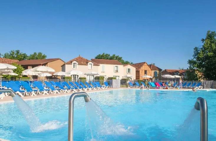 Maison de vacances pour 6 personnes, avec piscine et terrasse à Monflanquin