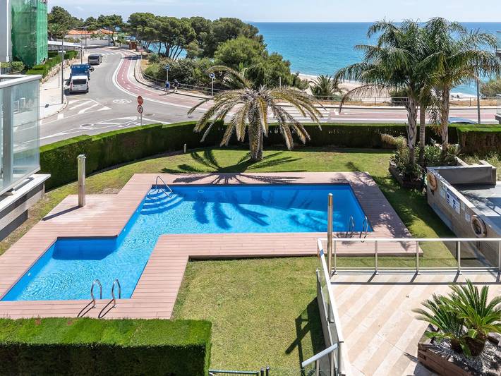 Holiday apartment for 6 people, with pool and garden as well as ocean view - 1
