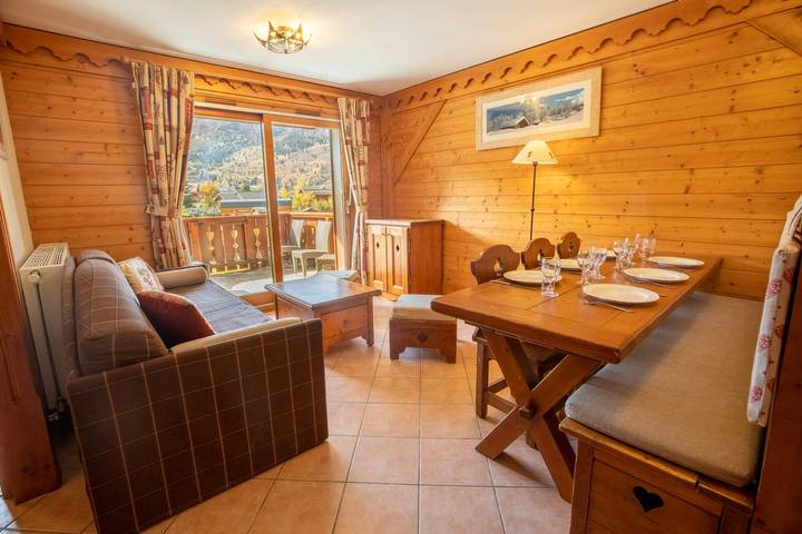 Gîte pour 6 personnes, avec Balcon ainsi que Terrasse et Piscine dans Meribel Village