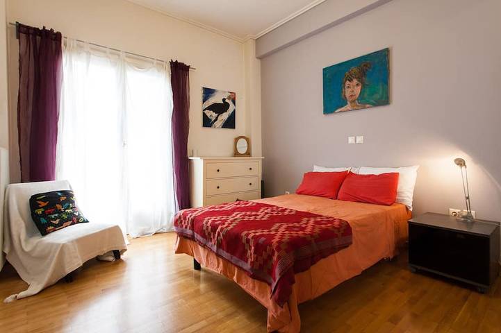 Appartement entier, Centre d'Athènes, appartement d'artiste pour 4 in Gizi, Athènes