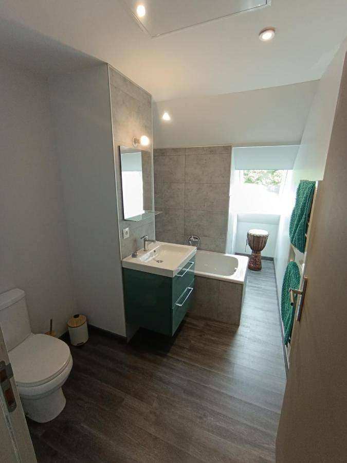 Gîte pour 2 personnes, avec jardin ainsi que terrasse et vue à Fay - 4