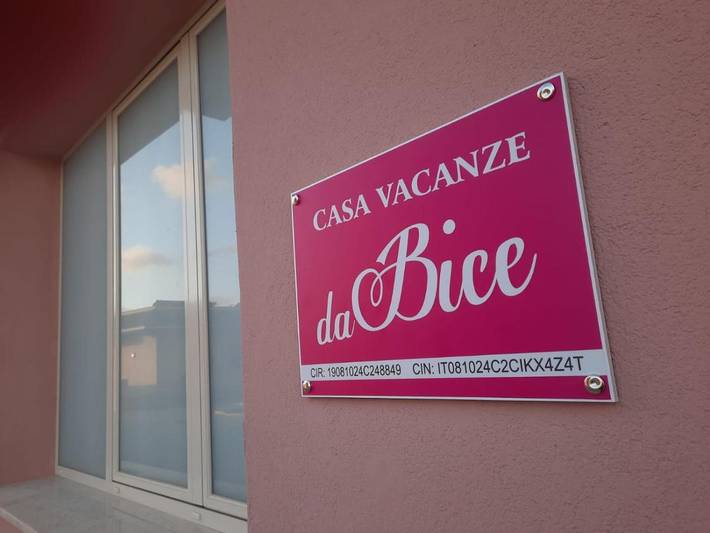 Casa vacanza per 5 persone, con panorama in Petrosino