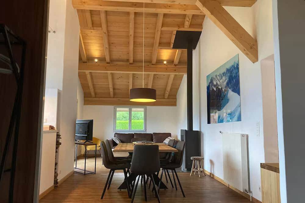 Entire apartment, Le Montagny 2 – Vue Mont Blanc & Près des Pistes in Sallanches, Pays du Mont-Blanc