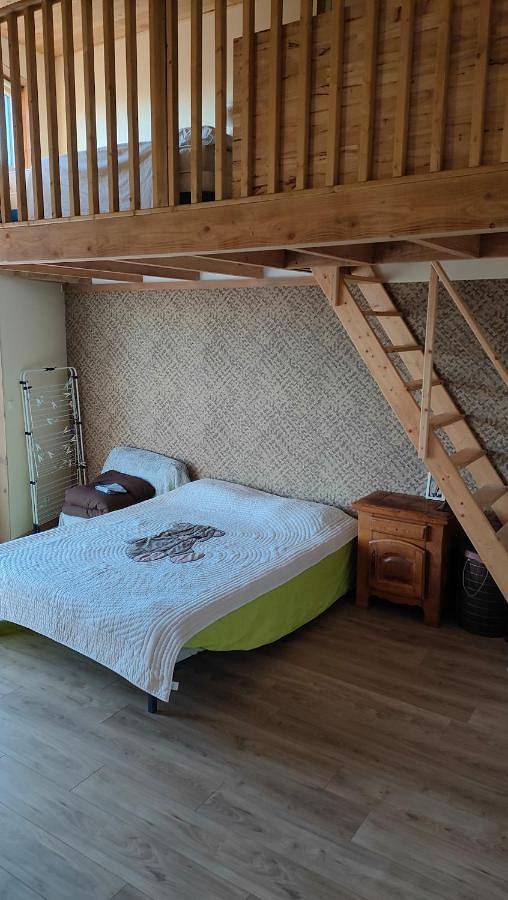 Location de vacances pour 7 personnes, avec terrasse et piscine, animaux acceptés à Salazac - 4