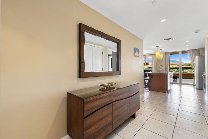 Hotel for 6 people, with hot tub and pool as well as yard on Maui