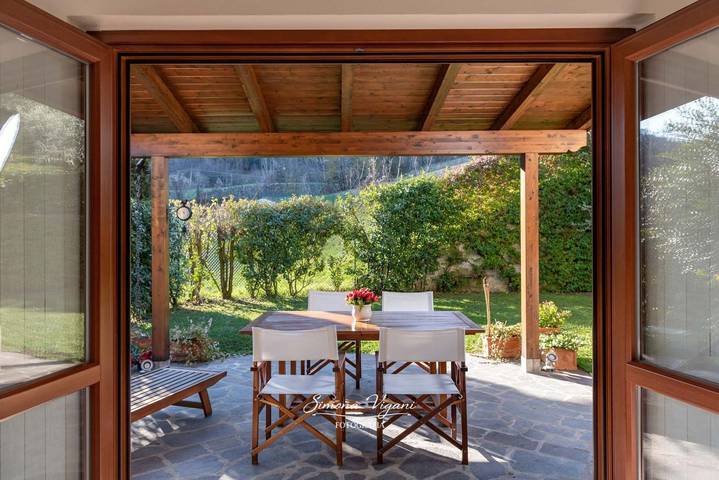 Ganze Wohnung, Gemütliches Apartment mit Parkplatz, Garten und Seeblick in Pianico, Iseosee