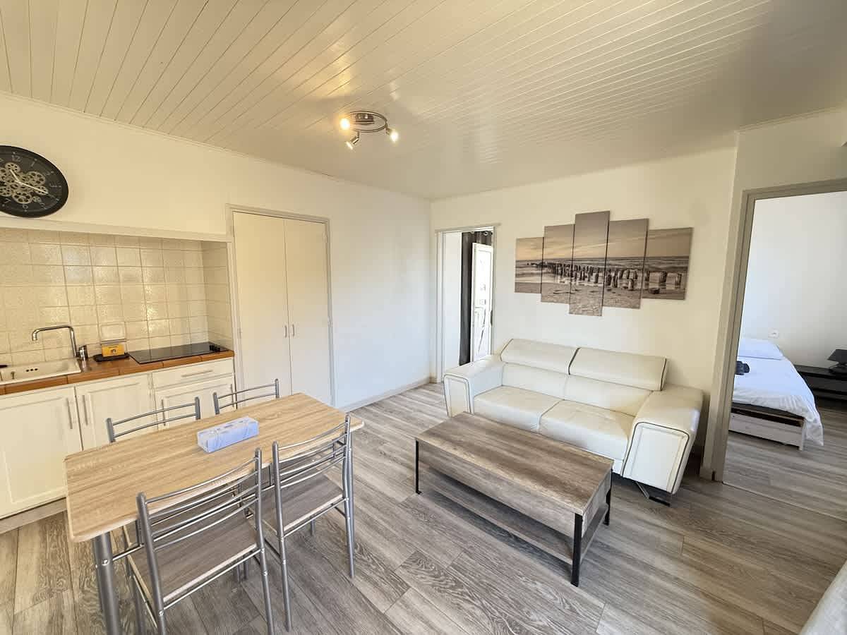 Apartamento entero, Valras'Loc - Appartement avec terrasse et parking, in Valras-Plage, Côte d'Améthyste