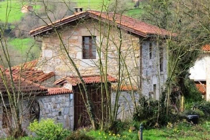 Gîte pour 4 personnes, avec Terrasse et Jardin